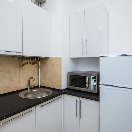Avangard Kulisha 6B Apart Львов Экстерьер фото